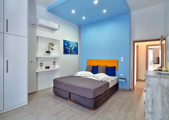 Colors In - House For 6 People In The Of Paros 別荘