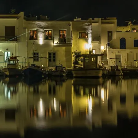 度假居 Colors In - House For 6 People In The Of Paros 纳乌萨