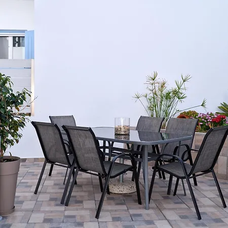 Colors In - House For 6 People In The Of Paros 度假居 *