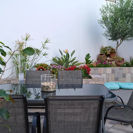 度假居 Colors In - House For 6 People In The Of Paros *