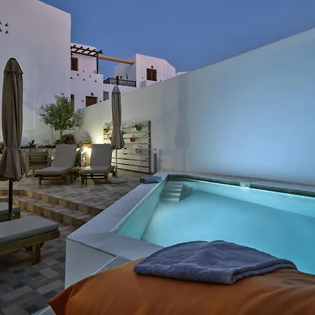 Colors In - House For 6 People In The Of Paros * 纳乌萨