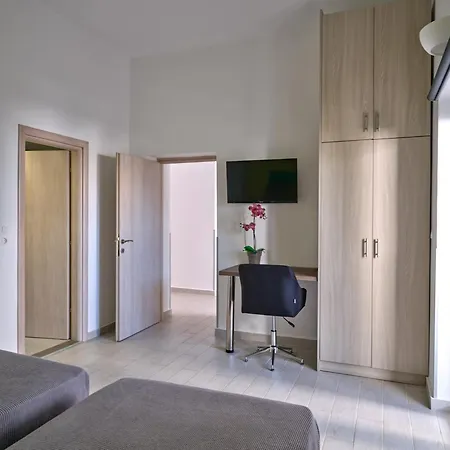 Colors In - House For 6 People In The Of Paros 度假居 *