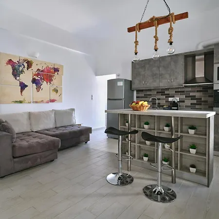 Colors In - House For 6 People In The Of Paros Naousa (Paros)